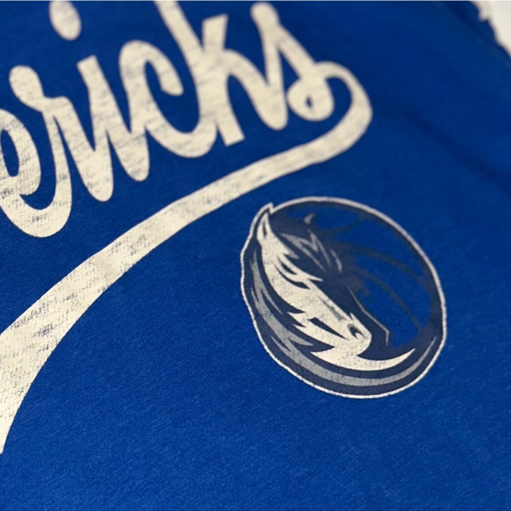 Dallas Mavericks t shirt women’s size medium - Picture 7 of 10